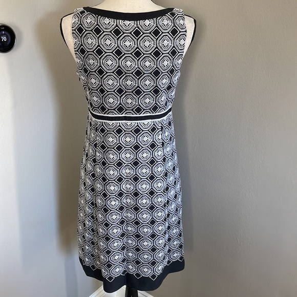 TAHARI cotton dress embroidered - Picture 5 of 10